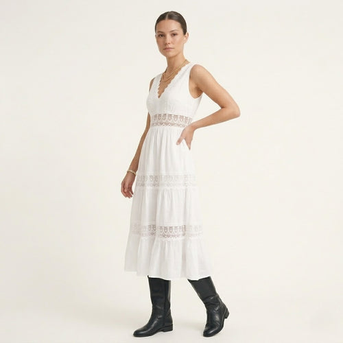 Modaclubb - Mouwloze Tiered Midi-jurk met Oogjeskant